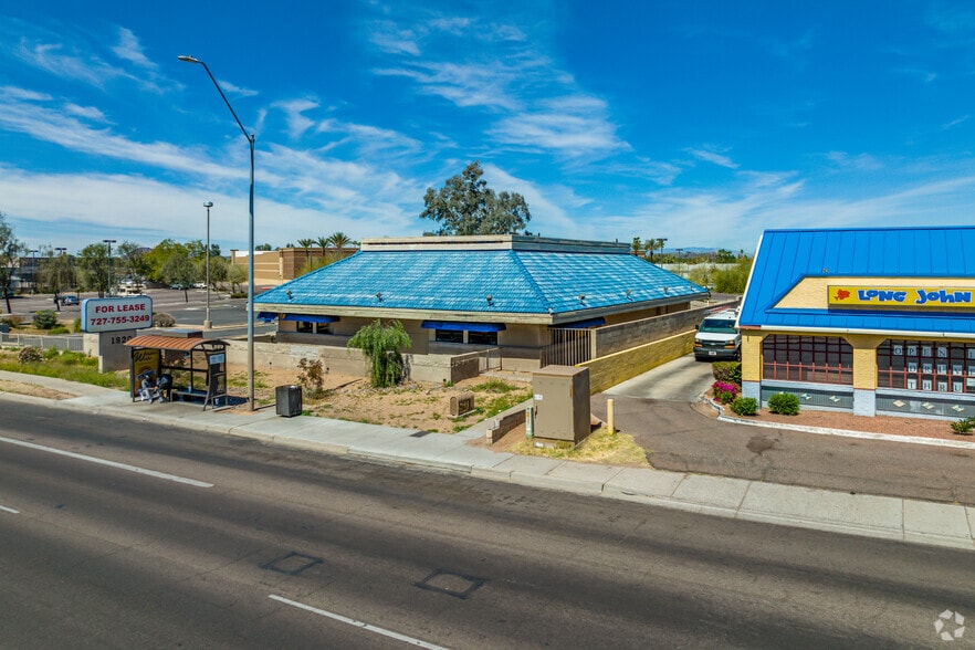 1920 W Bell Rd, Phoenix, AZ for sale - Building Photo - Image 2 of 21