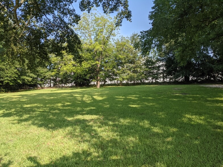 517 N Main St, Fuquay Varina, NC for sale - Building Photo - Image 1 of 7