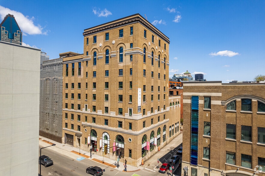 355 Rue Peel, Montréal, QC for lease - Building Photo - Image 1 of 7