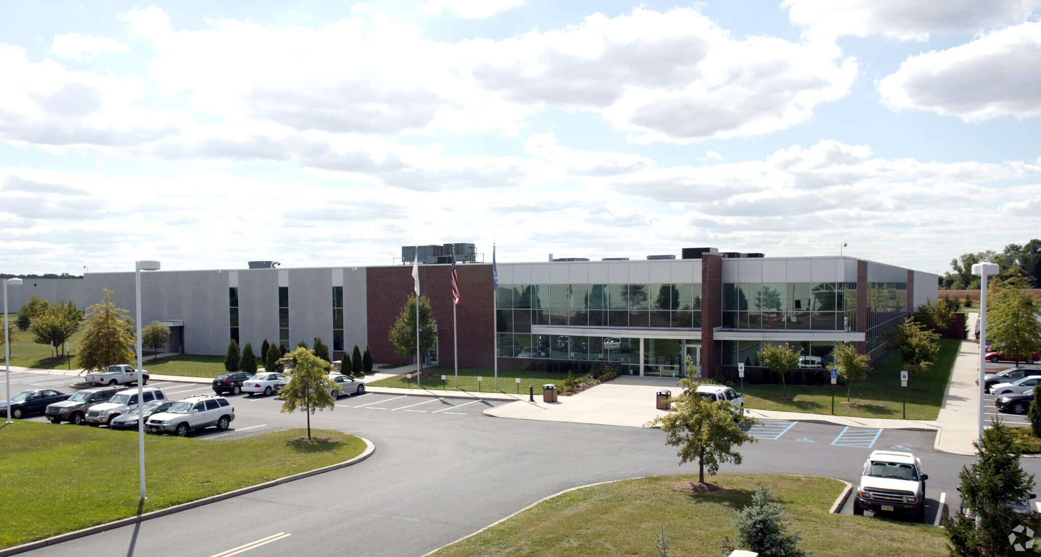 2 Applegate Dr, Robbinsville, NJ for sale Primary Photo- Image 1 of 1