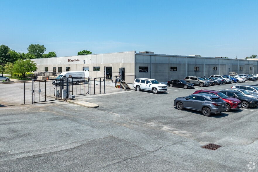 2050 Washington Blvd, Baltimore, MD for lease - Building Photo - Image 3 of 7