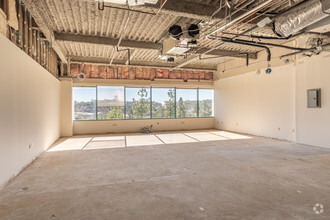 17140 Bernardo Center Dr, San Diego, CA for lease Interior Photo- Image 2 of 5