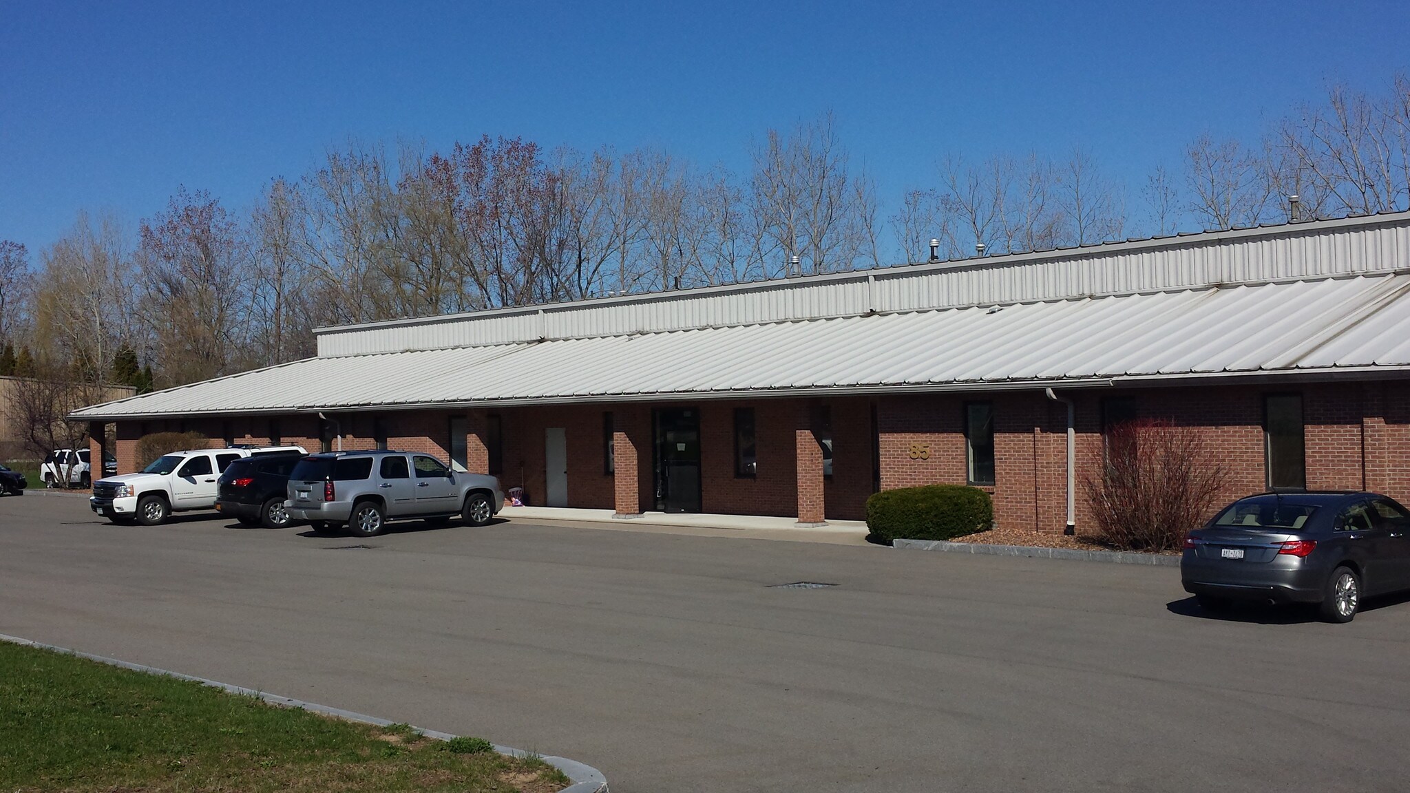 85 High Tech Dr, Rochester, NY for sale Building Photo- Image 1 of 1