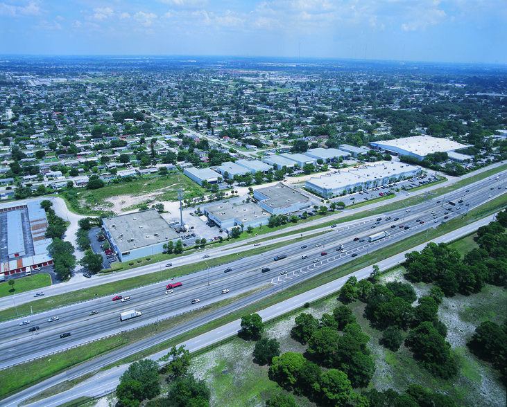 3485 NW 168th St, Miami Gardens, FL for sale - Primary Photo - Image 1 of 2