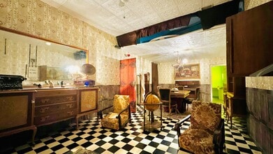 Retail in Terrassa, Barcelona for lease Interior Photo- Image 2 of 11