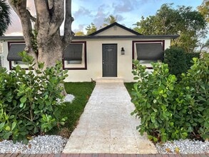 1107 Atlantic, Delray Beach, FL for lease Building Photo- Image 2 of 15