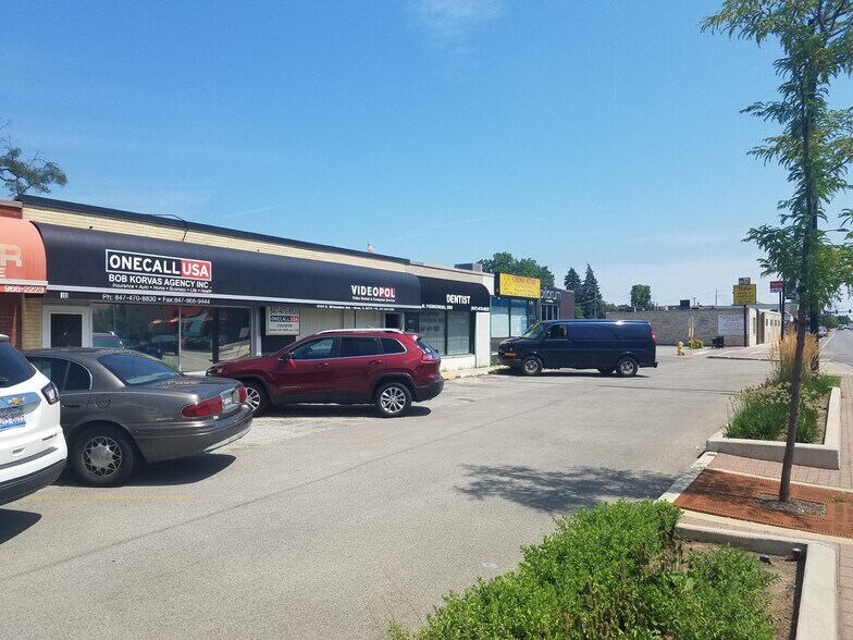 8111 N Milwaukee Ave, Niles, IL for sale - Primary Photo - Image 1 of 1