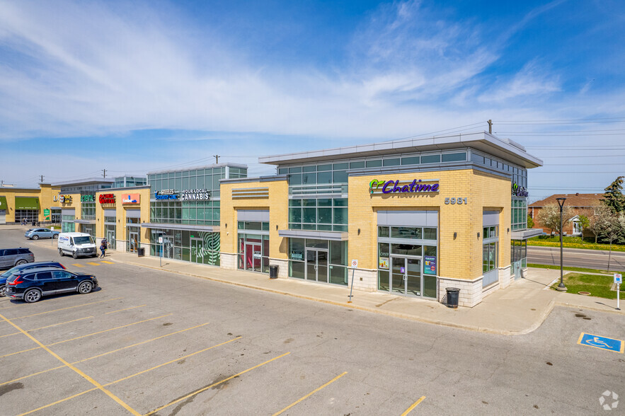 5975-6025 Steeles Ave, Toronto, ON for lease - Building Photo - Image 1 of 4