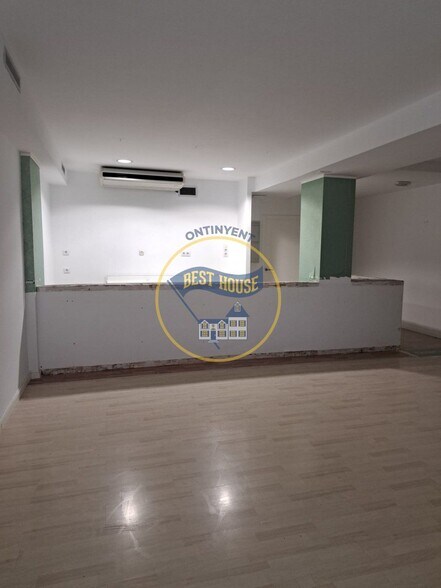 Retail in Ontinyent for lease - Building Photo - Image 2 of 7