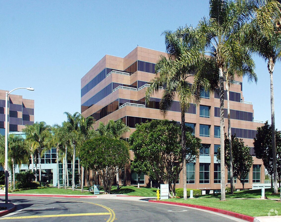 3501 Jamboree Rd, Newport Beach, CA 92660