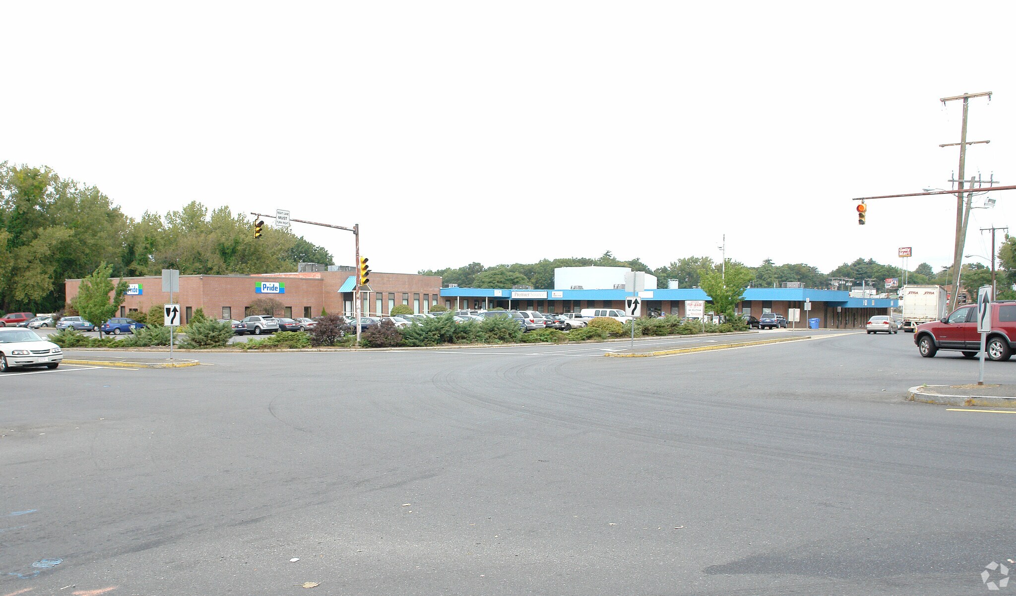 40-60 Robbins Rd, Springfield, MA for sale Primary Photo- Image 1 of 1