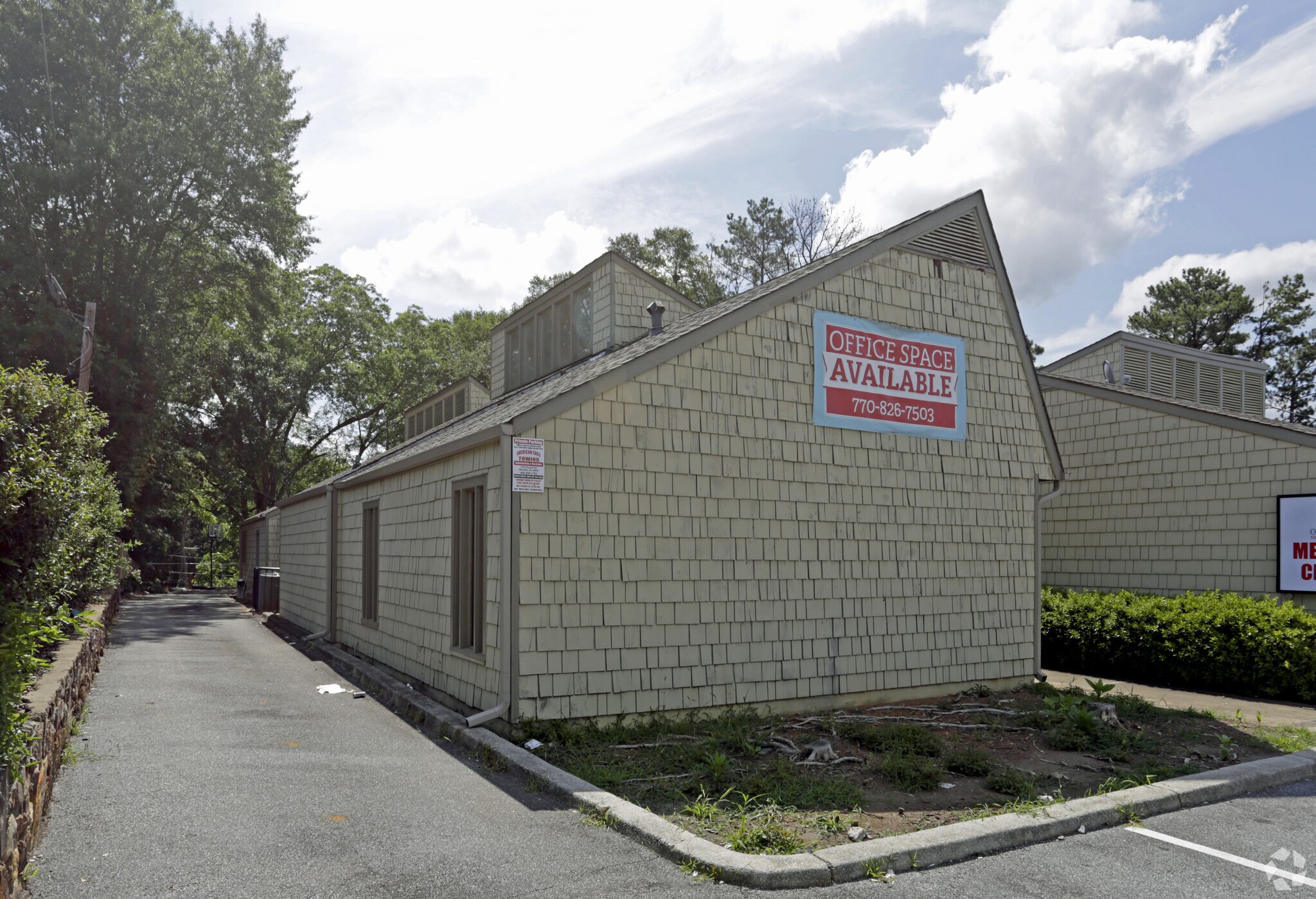 731 Sandtown Rd SW, Marietta, GA for sale Primary Photo- Image 1 of 1