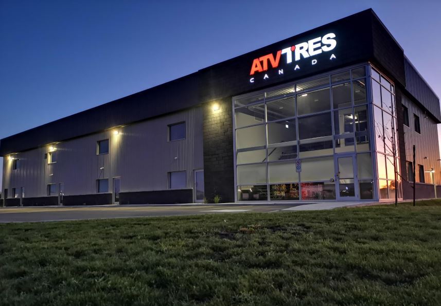 9 Paquet St, Russell, ON for sale Primary Photo- Image 1 of 2