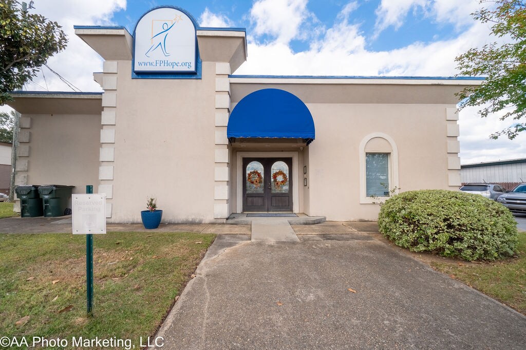2762 Watson Blvd, Warner Robins, GA for sale Building Photo- Image 1 of 1