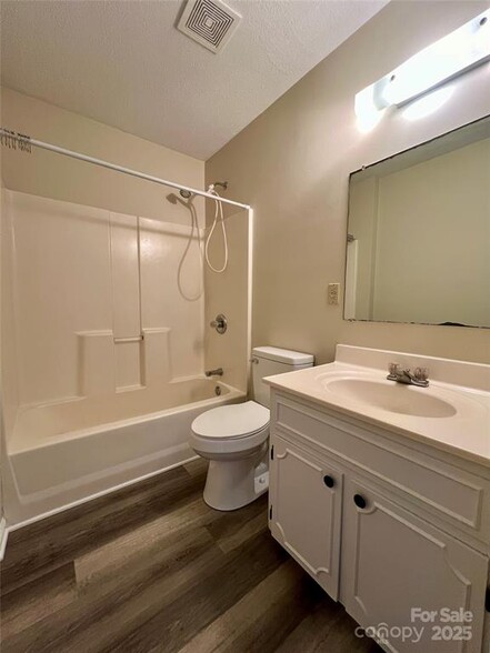 1 Wesley Branch Rd, Asheville, NC for sale - Building Photo - Image 2 of 5