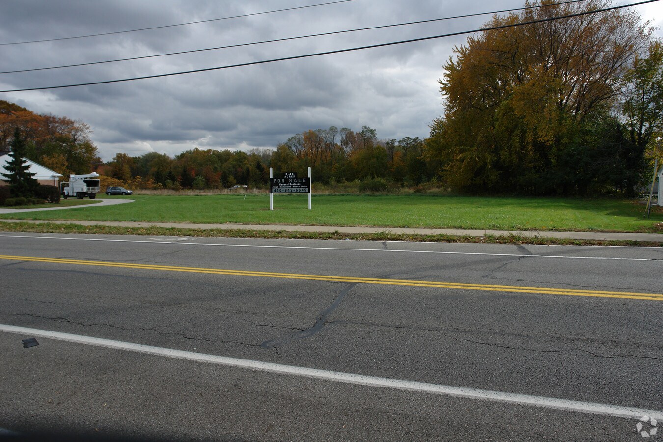 38580 Lake Shore Blvd, Willoughby, OH 44094