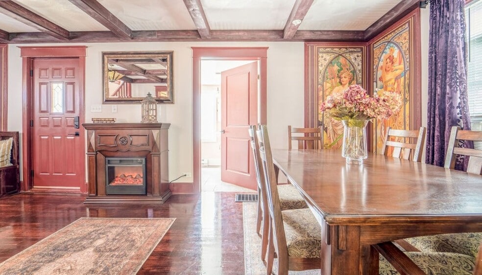 7 Short/Mid-Term Rental Properties portfolio of 7 properties for sale on LoopNet.com - Building Photo - Image 3 of 35