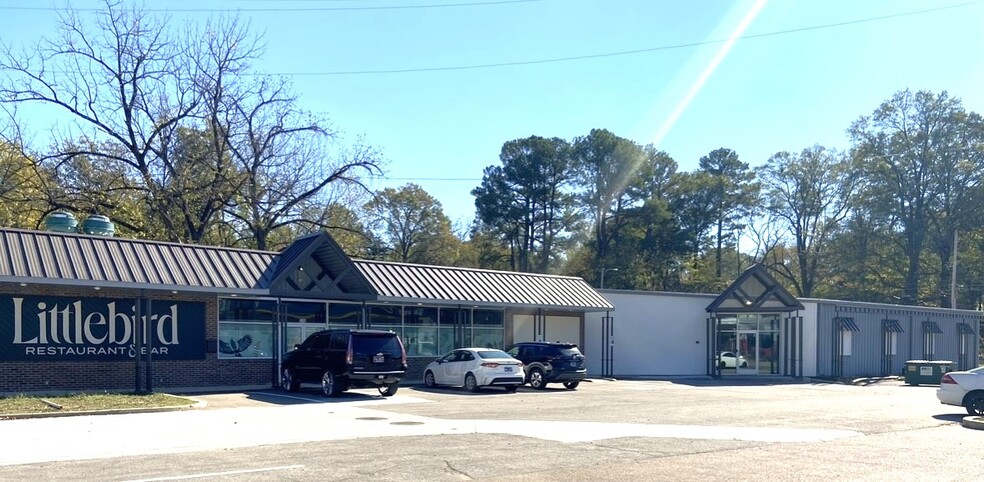 107 E Deaderick St, Jackson, TN for lease - Building Photo - Image 1 of 5