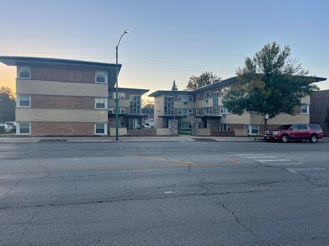 10952 S Western Ave, Chicago, IL for sale Building Photo- Image 1 of 1