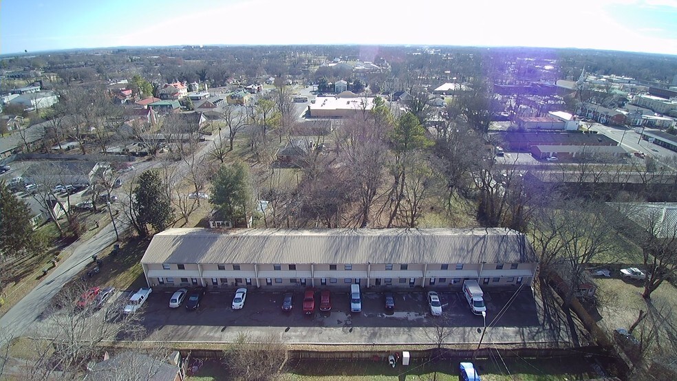 200 N Trigg Ave, Gallatin, TN for sale - Building Photo - Image 1 of 1