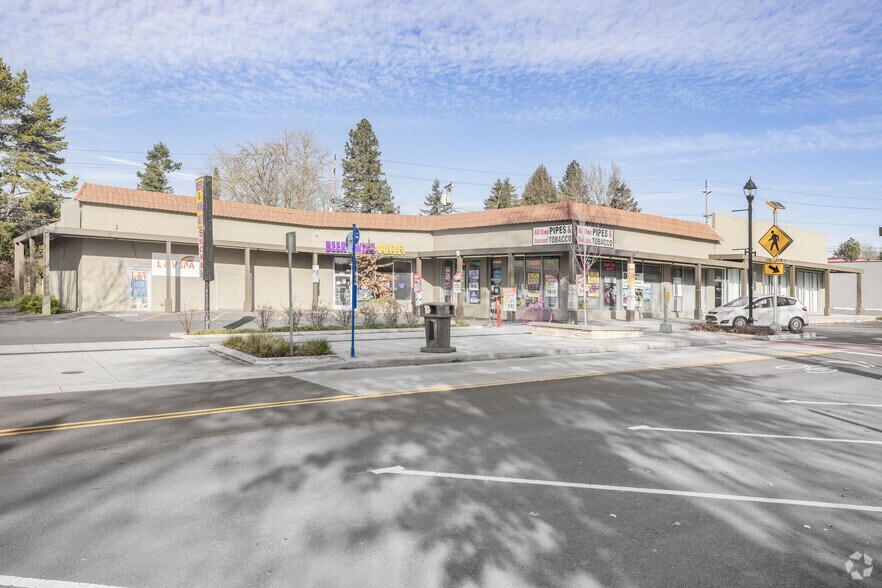 12215 SW Main St, Tigard, OR for sale - Primary Photo - Image 1 of 1