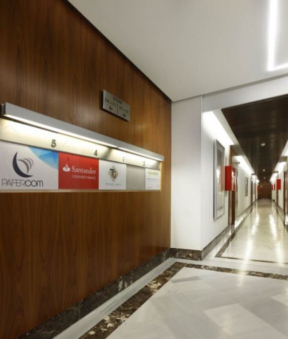 Office in València, Valencia for lease Building Photo- Image 1 of 8