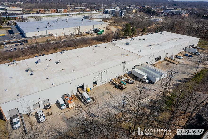 6161 Cochran Rd, Solon, OH for lease - Building Photo - Image 3 of 15