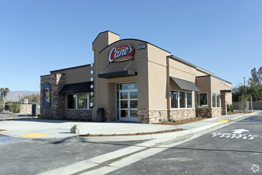 Raising Canes San Bernardino Ca 92408 Loopnet 3557