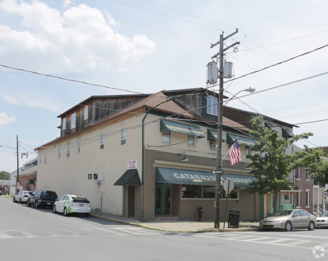 129135 Bridge St, Catasauqua, PA 18032