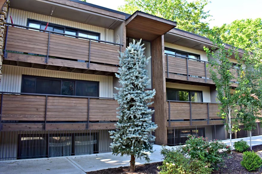 4916 Grand Ave, Kansas City, MO for sale - Building Photo - Image 3 of 19