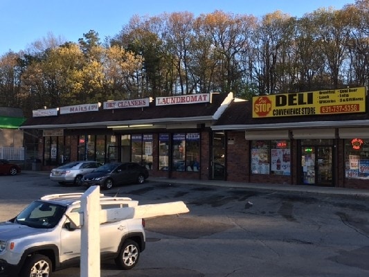 404-408 Rosevale Ave, Ronkonkoma, NY for sale - Building Photo - Image 1 of 1