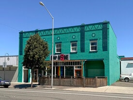 229 W 1st Street - Pub