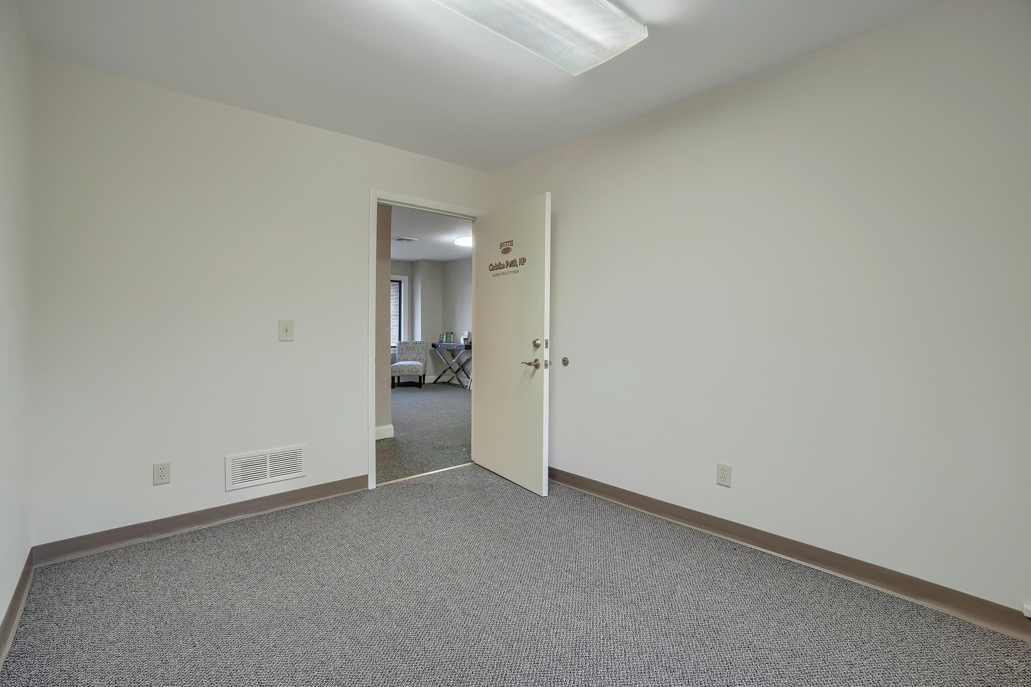 255 Route 17K, Newburgh, NY for lease Interior Photo- Image 1 of 7