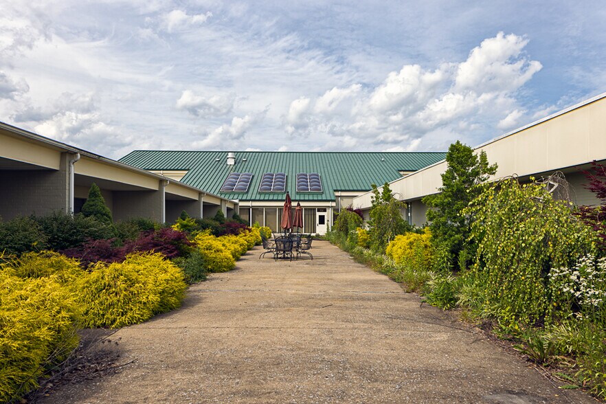 124 John M Reed Rd, Limestone, TN 37681 Vacant East TN Nursing Home