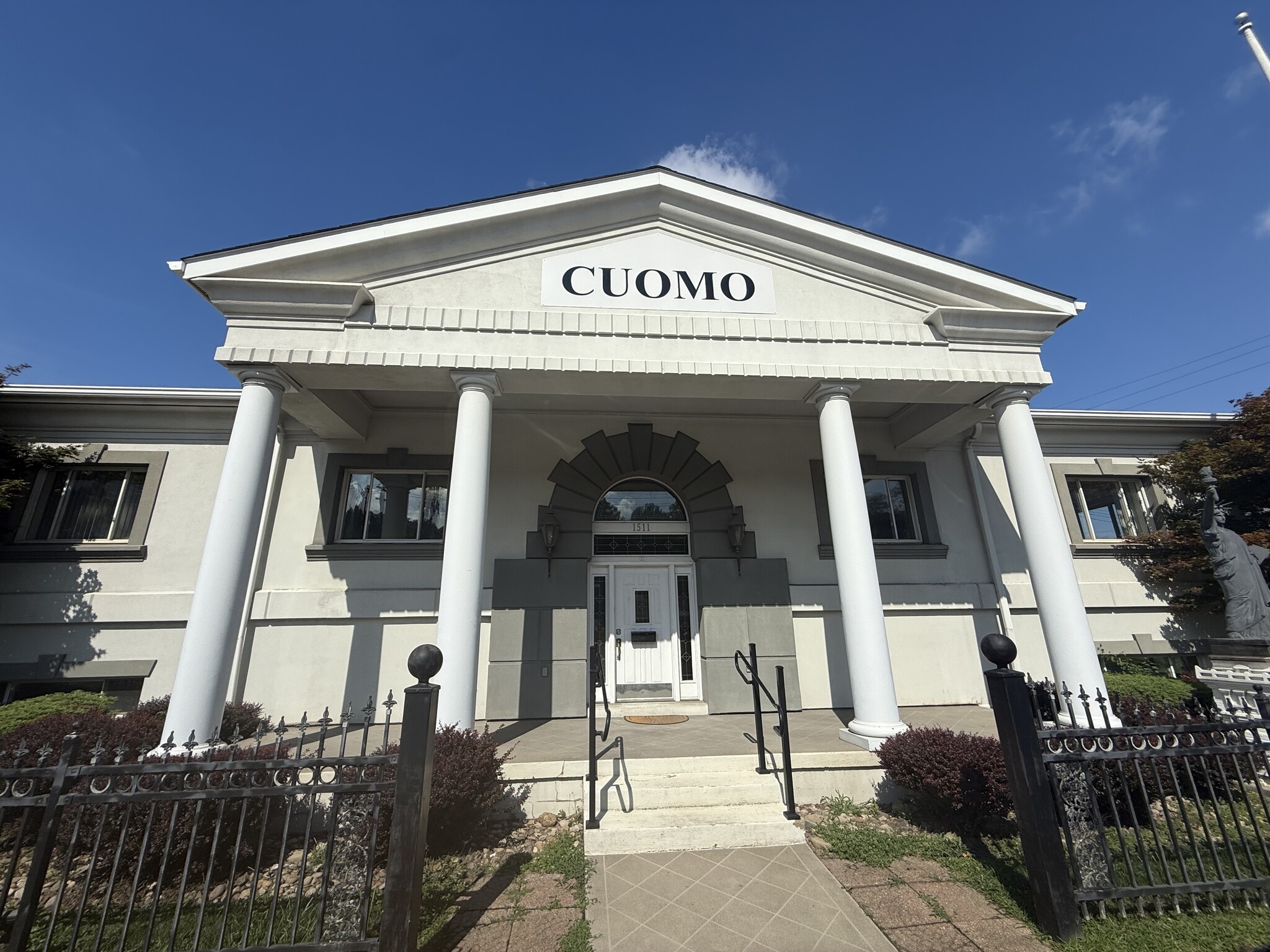 1511 Commerce St, Wellsburg, WV for lease Building Photo- Image 1 of 7