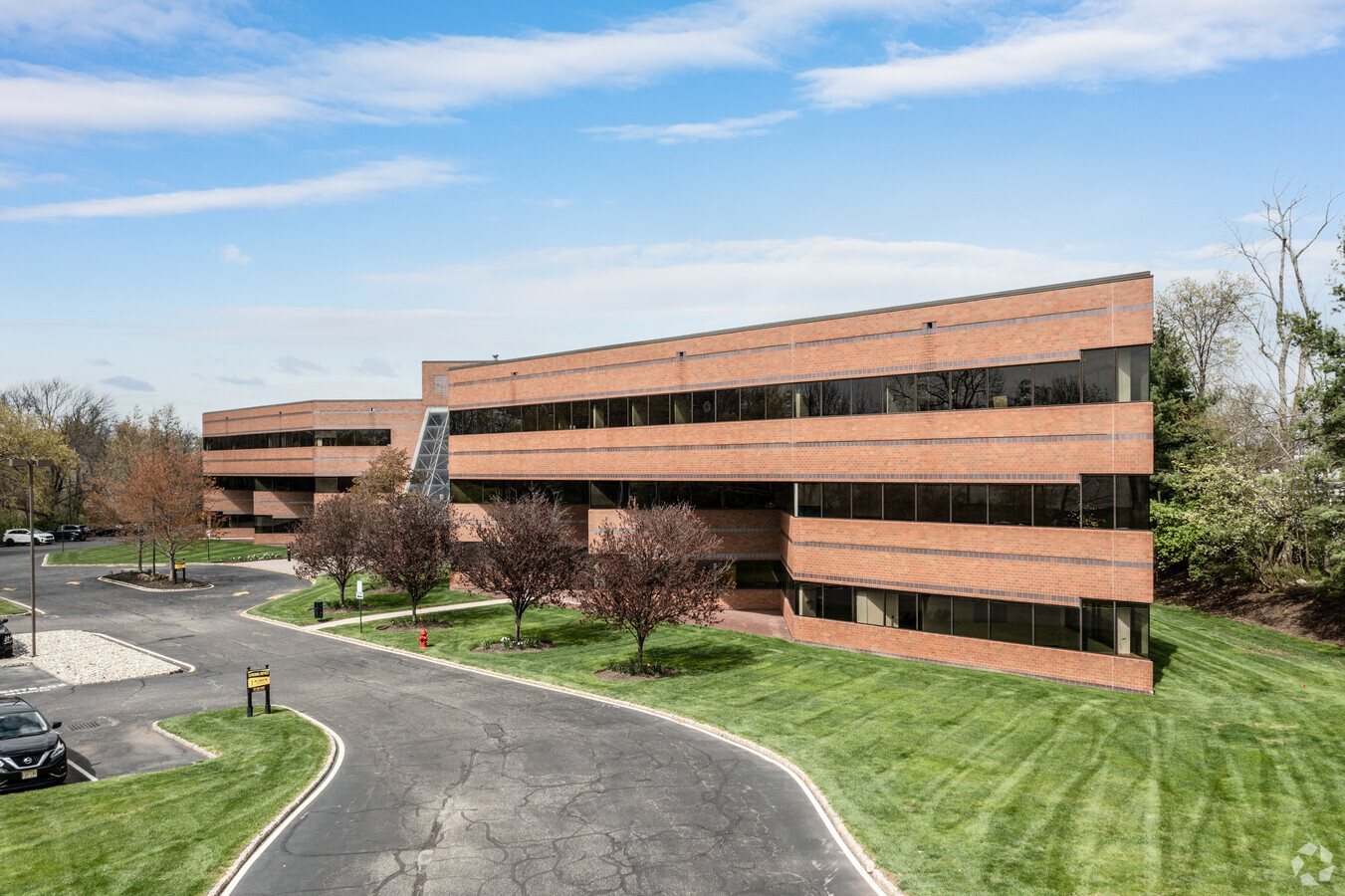 90 E Halsey Rd, Parsippany, NJ 07054 - Halsey Corporate Center | LoopNet