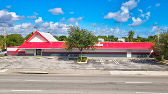 1601 E Sample Rd, Pompano Beach FL - Drive Through Restaurant