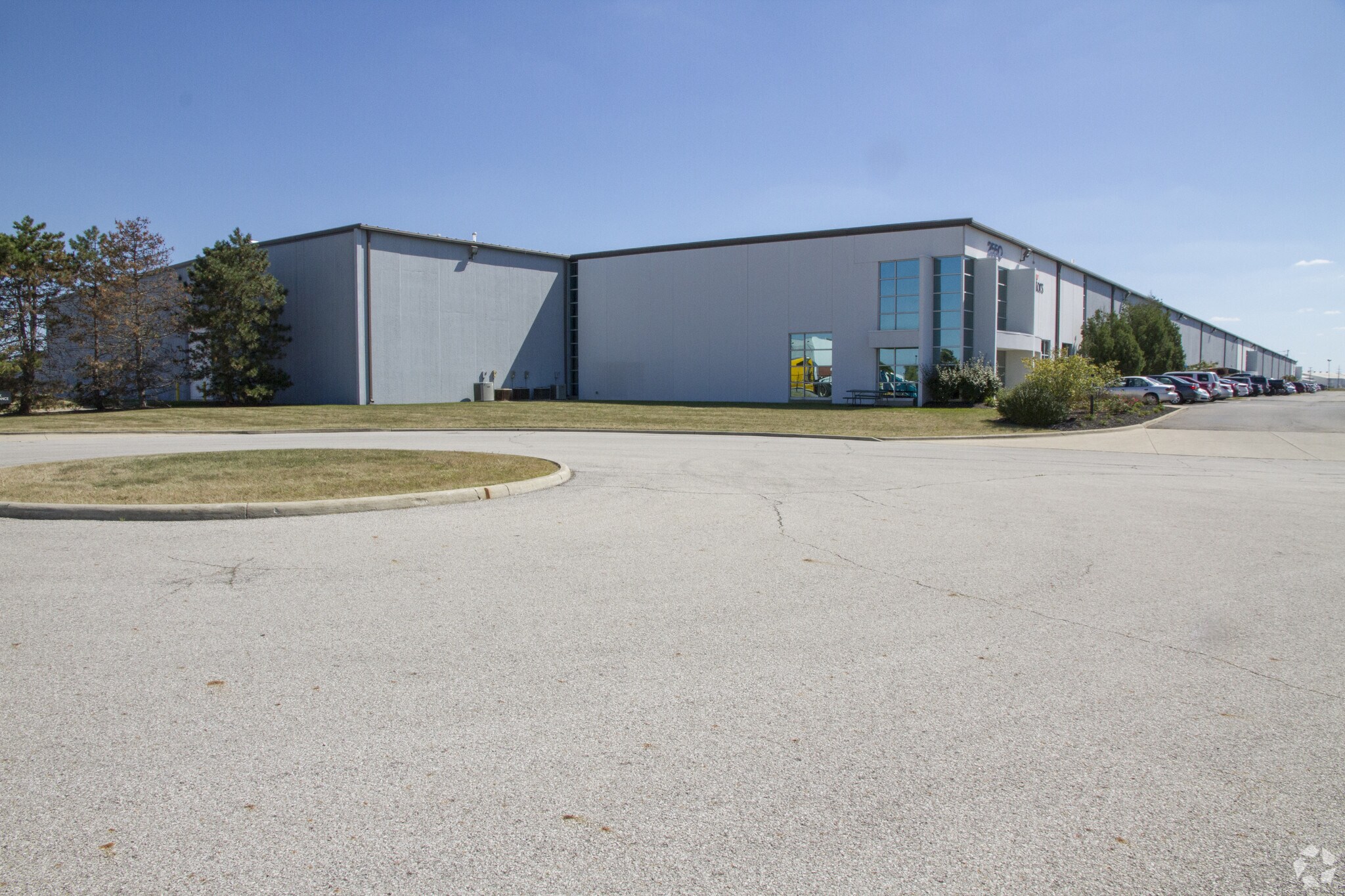 2550 John Glenn Ave, Columbus, OH for sale Primary Photo- Image 1 of 1