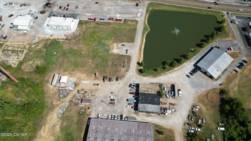 410 W Reelfoot Ave, Union City, TN for sale - Building Photo - Image 2 of 8