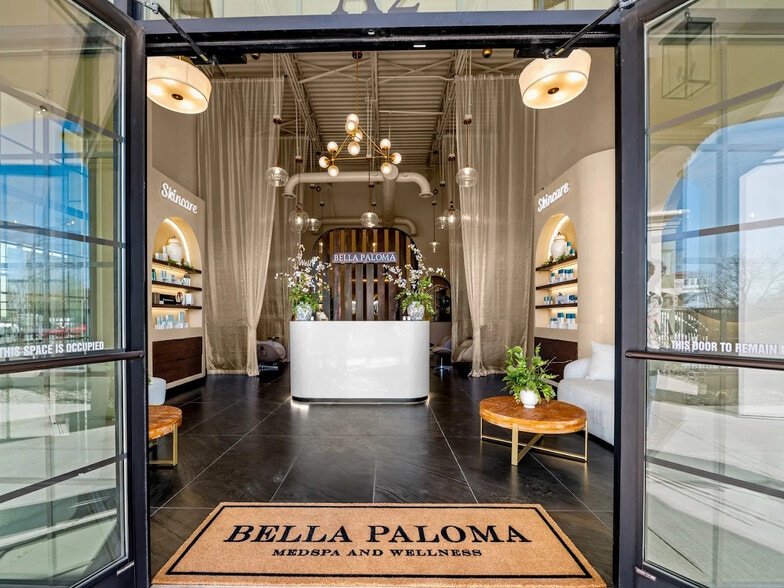 The Paseo At Cimarron portfolio of 5 properties for sale on LoopNet.com - Building Photo - Image 2 of 27