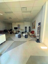 1249 Stirling Rd, Dania Beach, FL for lease Interior Photo- Image 2 of 11