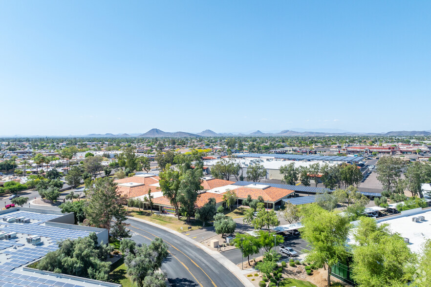 2820-2834 W Kelton Ln, Phoenix, AZ for sale - Building Photo - Image 2 of 5