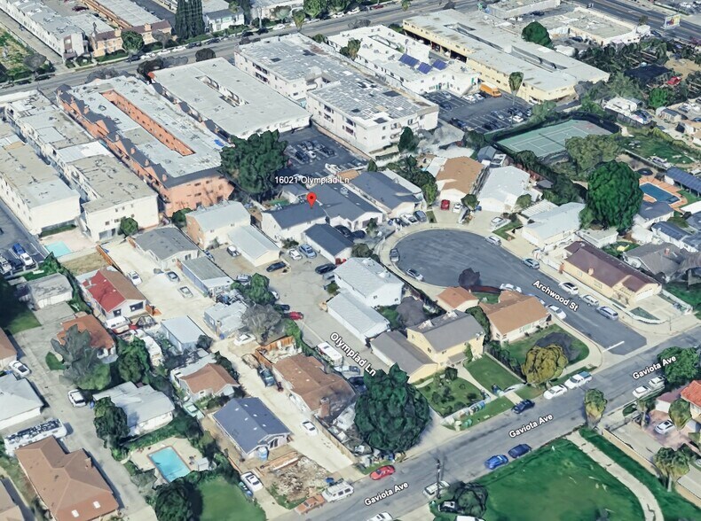 16021 Olympiad Ln, Van Nuys, CA for sale - Building Photo - Image 3 of 6