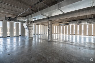 4600 W 77th St, Edina, MN for lease Interior Photo- Image 2 of 9