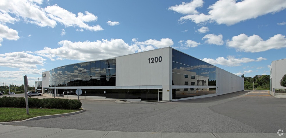 1200 Rodick Rd, Markham, ON for sale - Primary Photo - Image 1 of 1