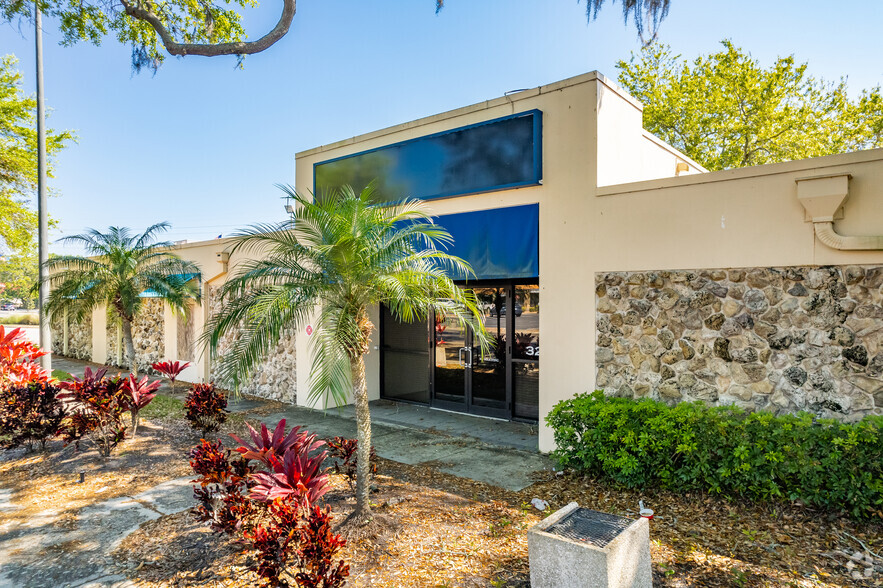 32700 US Highway 19 N, Palm Harbor, FL for sale - Primary Photo - Image 1 of 1