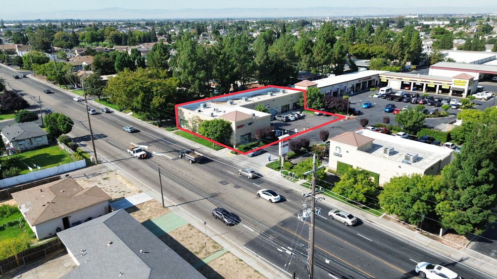 181-121 S Union Rd, Manteca, CA for lease - Building Photo - Image 1 of 6