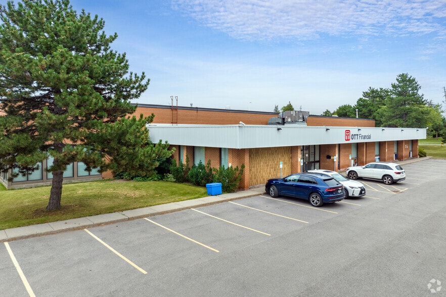 96 Steelcase Rd W, Markham, ON for sale - Building Photo - Image 1 of 1