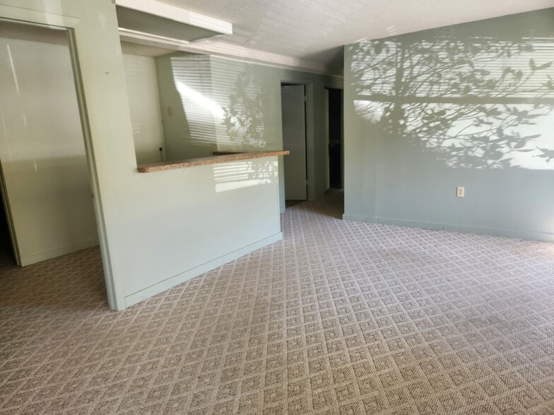 4939 State Highway 23, Norwich, NY for sale - Lobby - Image 3 of 10