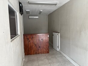 2414 SW 57th Way, West Park, FL for lease Interior Photo- Image 2 of 13